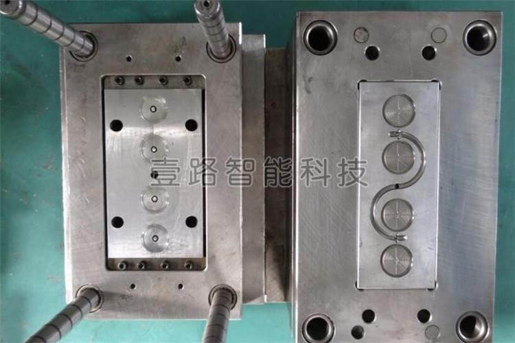 高精度、率的設(shè)備、的注塑模具、合理的注塑成型工藝是當(dāng)今塑料成型加工中必不可少的重要因素