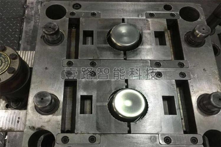注塑模具保養(yǎng)時(shí)，需求依照?qǐng)D紙查看部件